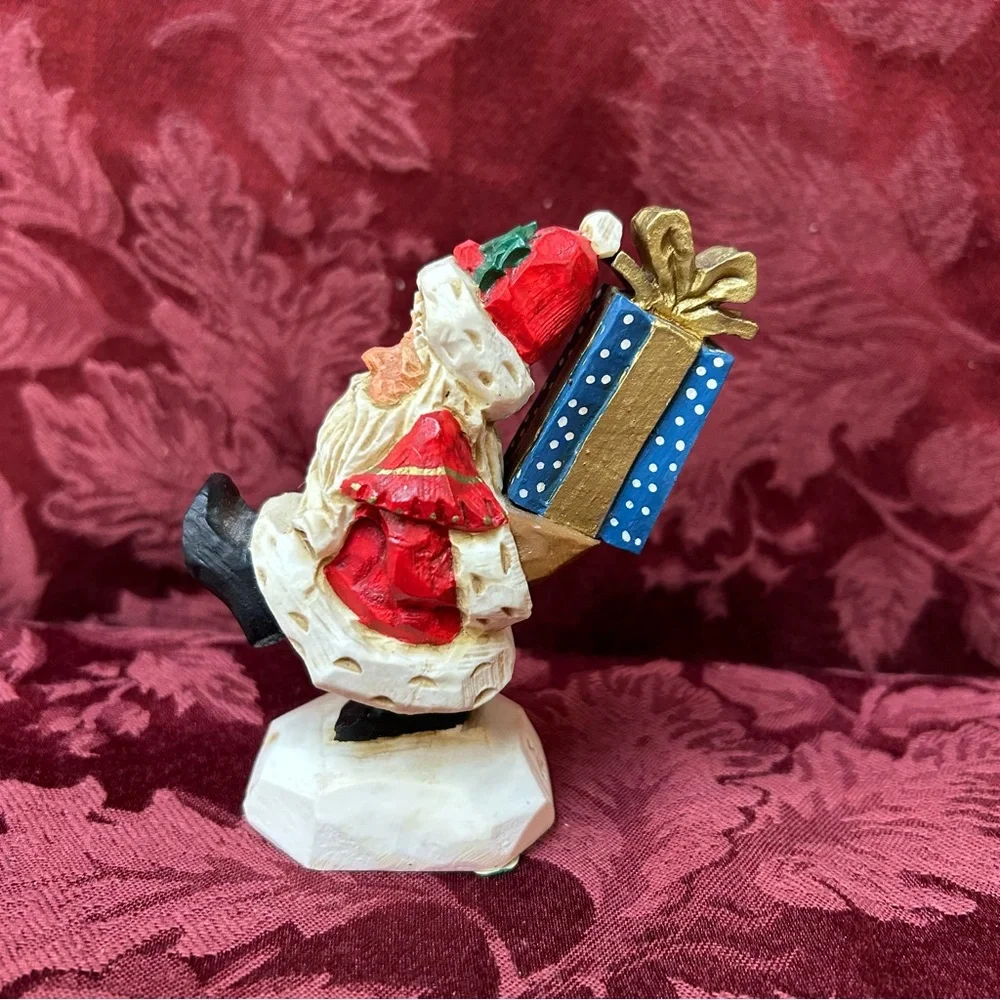 David Frykman Christmas 1995 Santa W/Present ‎ Figurine  DF1071  Folk Art Rustic